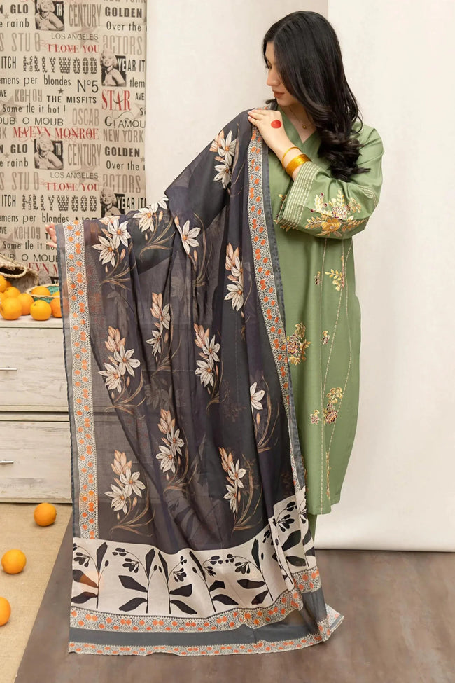 3PC EMBROIDERED LAWN SUIT - BG601 Hover Image
